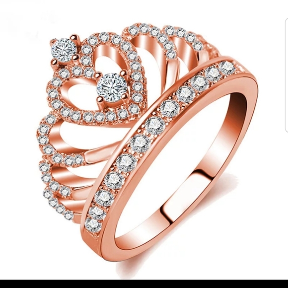 Jewelry - New rose gold plated diamond crown ring